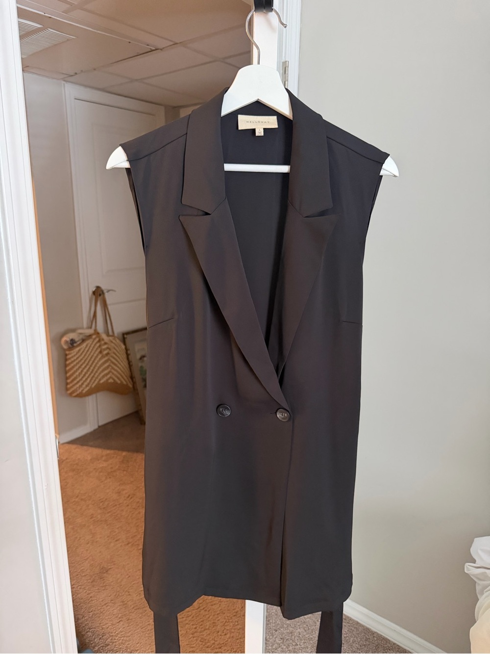 MELLODAY Black Tailored Sleeveless Vest